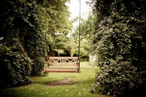 Balancelle de jardin en bois
